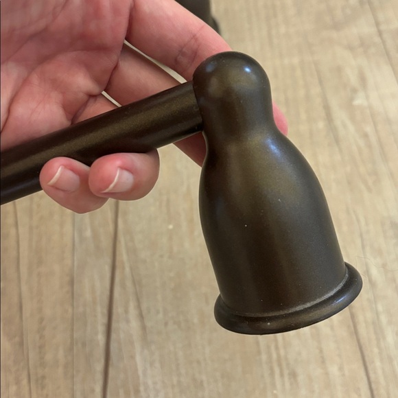 Hand Towel Racks/FREE - Picture 2 of 4